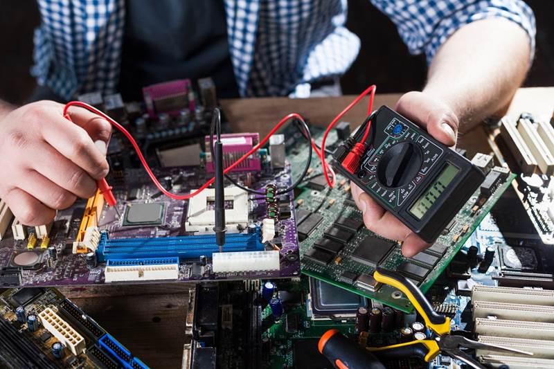 DIPLOMA IN COMPUTER HARDWARE
